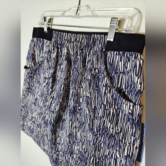 SimplyVera Vera Wang Stretch Waist Skirt Women's Size Small New With Tags! - Picture 9 of 10